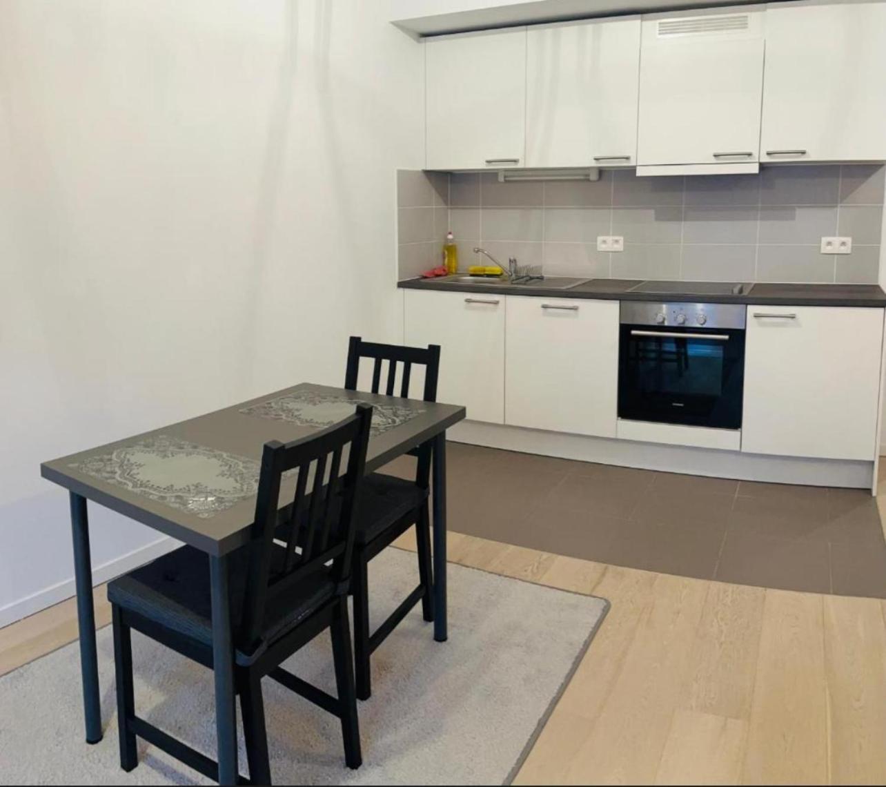 דירות בריסל Beau Studio מראה חיצוני תמונה